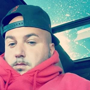 Meet your Posher, Josh